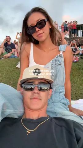 Sunset together??? 🌅 #datenight #sunset #youandme #summernights #couplegoals 