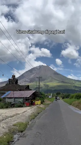 #fypシ゚viral #fyp #fyppppppppppppppppppppppp #sinabungberastagi #kakigunungsinabung 