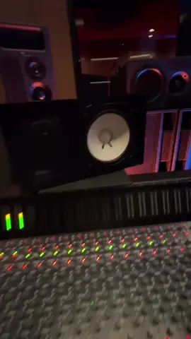 Aye Yo #GlassesMalone when you dropping This $hit!?🤯😤🫡 🎤