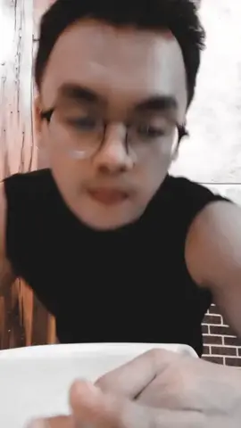 dulu pernah ditolak cwk karena gue kacamataan, sumpah sakit hati bgst hhh! Kek yauda mao gmna lagi ;) #gymrat #xyzbca #fyp 