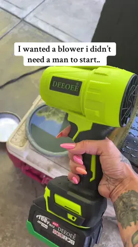 Couldn’t start the gas blower and got tired of asking for help… so I got this cordless turbo one for me. ✅ 2 batteries ✅ Super lightweight ✅ Actually powerful Now I’m blowing off everything—on my time. 💨 #TikTokMadeMeBuyIt #TurboBlower #leafblower #yardwork #tatcha #dealsforyoudays 