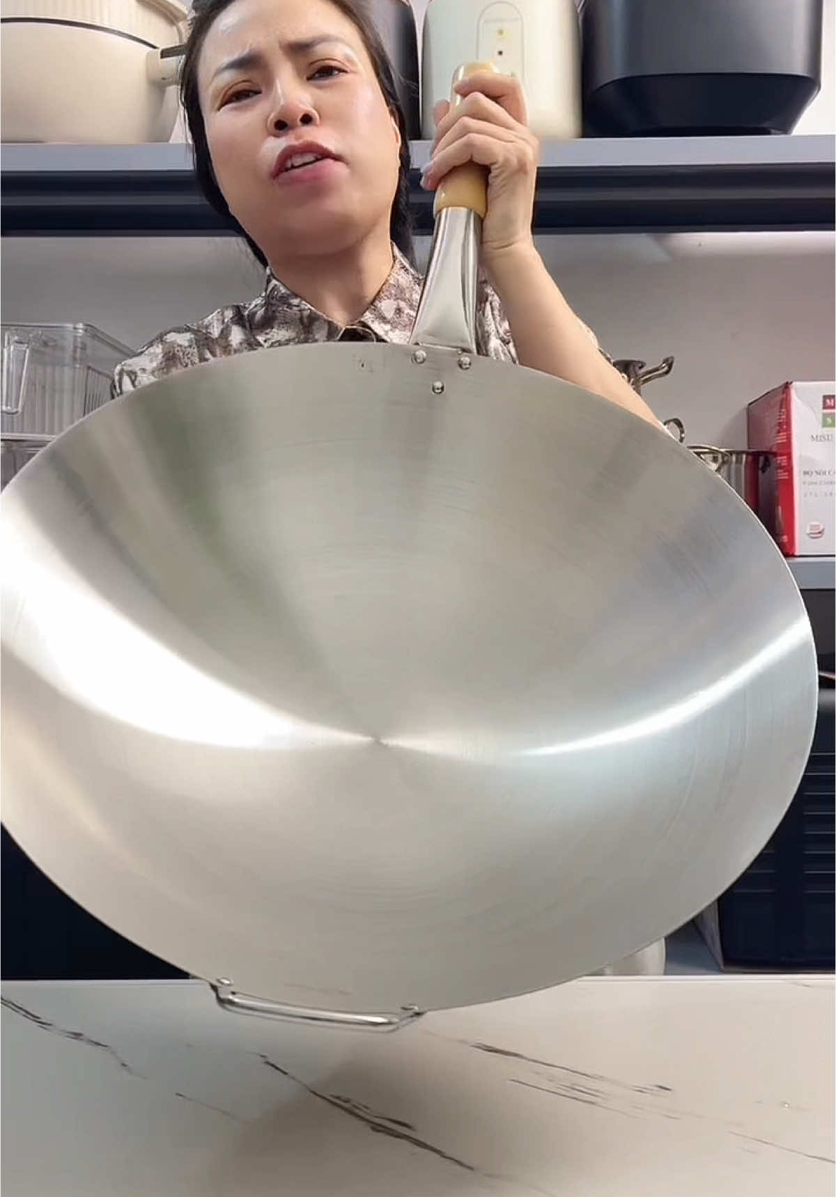 Không phải 300 hôm nay chỉ hơn 100k #chao #chaoinox #chaocongnghiep #hahienhoa1 #xuhuong #tienichgiadinh 