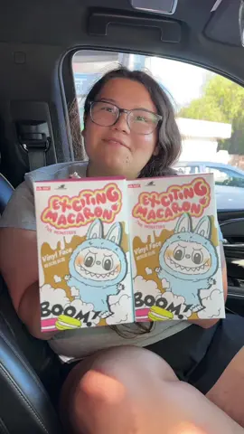 Unboxing Lafufu’s #lafufu #lafufuunboxing #labubu #lafufudupe #izzy #izzyandmary 