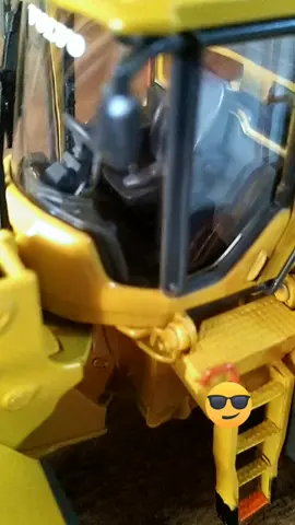 Últimas 2 unidades 😎 Pala Cargadora L180H escala 1:50 DISPONIBLE ✅ #paratii  #maquinariapesada  #coleccion 