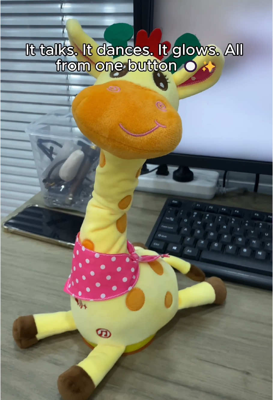 🦒Why is this giraffe funnier than my uncle at parties? #TalkingGiraffe #DancingPlushToy #GlowUpToy #ParentFavorites #ToddlerFun #viraltoy #tiktoktrending #fyp