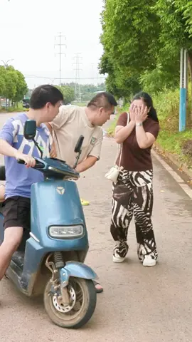 kirain...😅#viraldychina #kreditdychina #douyin抖音 #komedidouyin 