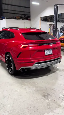 How aggressive does she sound? 💯 #stage4tuning #s4t #lamborghini #lamborghiniurus #urus #suv #exhaust #tuning #cars #fyp #fy 