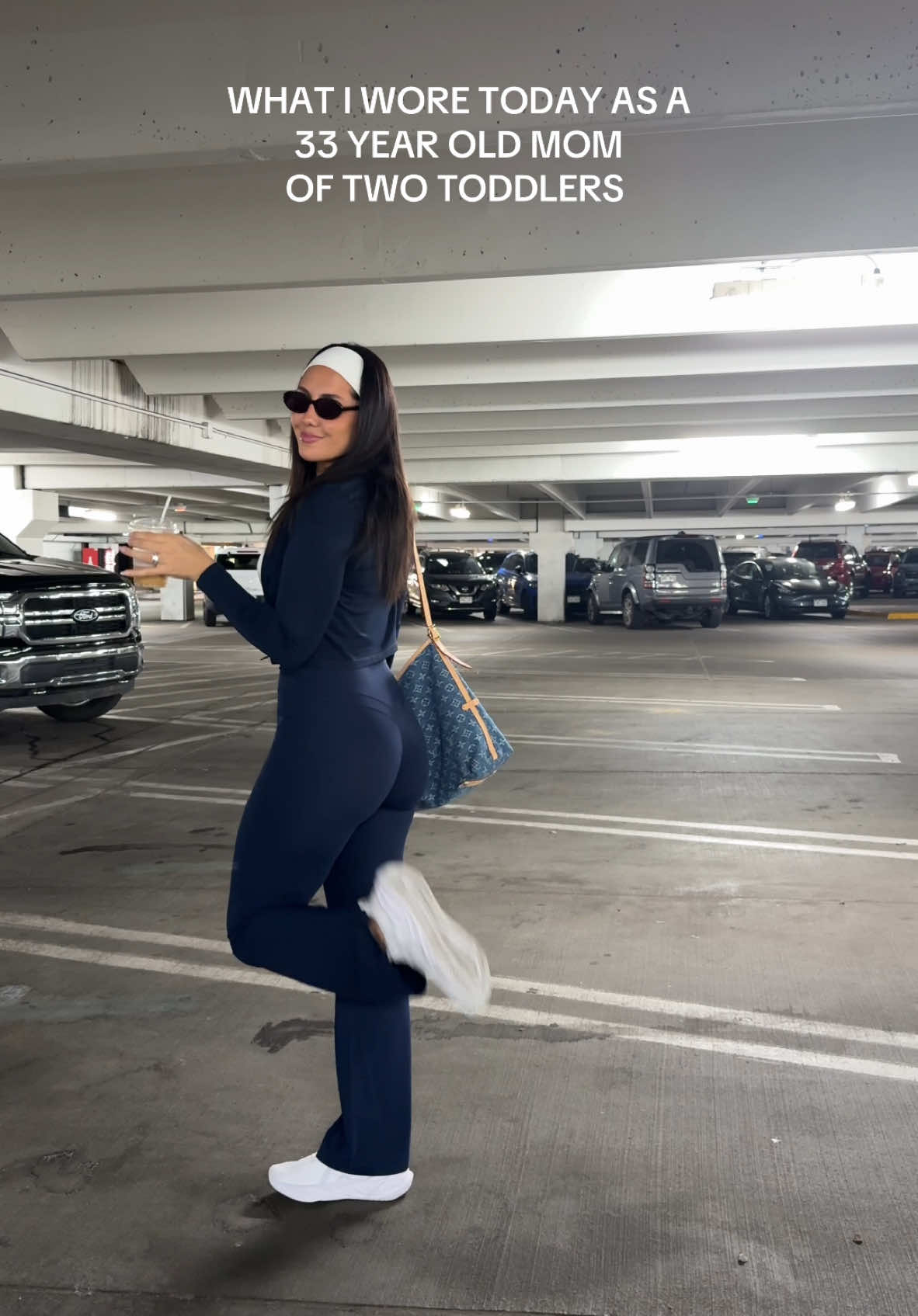 TODDLER MOM OOTD #momootd 