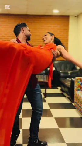 Kalu kolla 2  @Yureni Noshika & Tharanga  #srilanka #trending #foryou_page #Dance #yureninoshika 