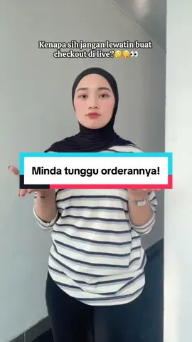 Checkout payment di live skrng! Minda tunggu orderannya 😍👊🏻 #trendtiktok #kaosoverize #kaostripe #outfit #outfitdaily #inspooutfit #outfithangout 