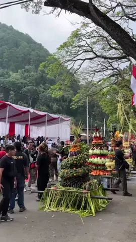 larung sesaji telaga ngebel  #telagangebel #ponorogo24jam #djiemicafe #djiemi #madiun24jam #ngebelponorogojawatimur #fyppppppppppppppppppppppp 