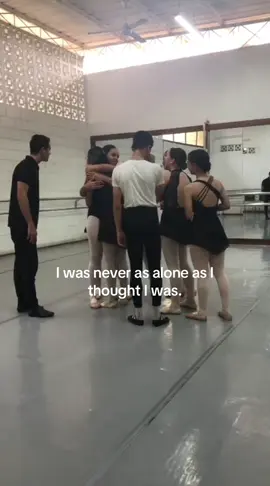 Such a bittersweet moment... #fypシ #parati #ooc #ballet #ballerina #classicalballet #cubanballet #dance #pointe #balletexam #finalexams #blowthisupliketherazorcrest 