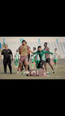 حووول🤣🤣🤣💚🇳🇬#الاهلي_فوق_الجميع #الاهلي_طرابلس_زعيم_إلاندايه_الليبيه🇱🇾🔥💚 