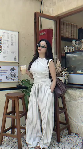 #rekomendasioutfit #ootdinspiration #outfitelegant #outfitideas 