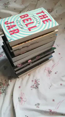 2025 book haul 📚🛍️ #bookhaul #books #newbooks #romance #fantasy #bookstack #foryou #fyp 