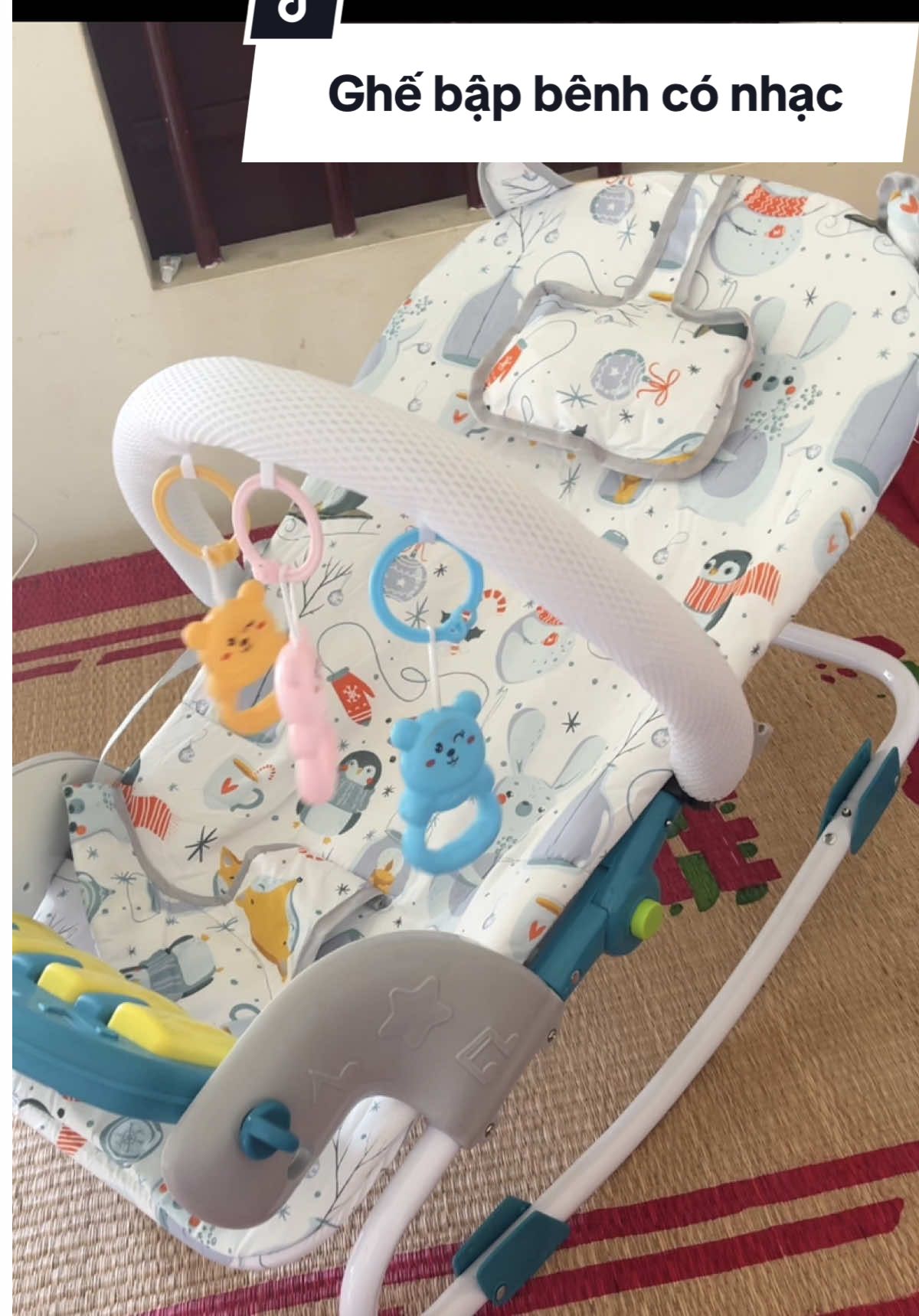 Mẹ thì háo hức chờ ghế về, giờ chỉ còn chờ em dậy để xem sự hợp tác của em đến đâu nữa thôi #ghebapbenh #gheembe 