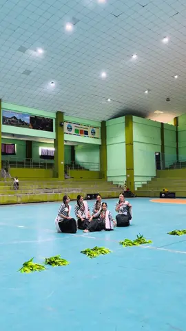 !!!OPENING CEREMONY DANCE 💃!!! 2ND NABIN PRESENTS B13 OPEN FUTSAL TOURNAMENT- 2082❤️⚽️#fypシ #fypシ #futsal #dance @Sudip_Giri_03 #vuisareydhogeyhaisolti #champion #sportsvibesnetwork #nabinfc #keepsupporting #fylpシviralシ #keeploving 