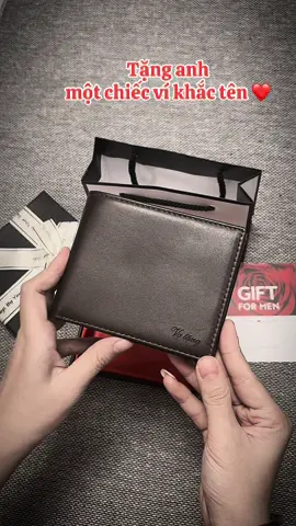 Tặng anh 1 chiếc ví khắc tên ##CapCut##quatangnguoiyeu##vikhacten