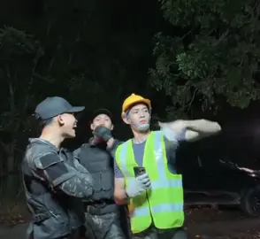 edit sambil nangis itu pasti, rasanya macam baru first day diorang shooting, ehh tau tau hari ni dah last day betapa cepatnya masa berlalu, kitaorang doakan friendship korang semua berkekalan, nanti mesti rindu live dgn perangai random diorang semua, Thariq Ridzuwan mendoniaaa 🫶🏻🤍 @Meerqeen @Qasqasss @NOKI K-CLIQUE @Afiqi @AelD @Bulu Goreng @Edaman @Evertts Gomes @Syapk @Jay Iskandar @IG : @wnasuhawsulaiman  #fypppppppppppp #thariqridzuwancommandohistreasure #thariqridzuwan #husniyaradwa #tengkuadreanruiz #tengkudaniellouis #megathafiz #kevinkyle #irhaider #syafik #zafir #farez #thalia #holydragon #ketuabala #fypage #fypシ゚ 