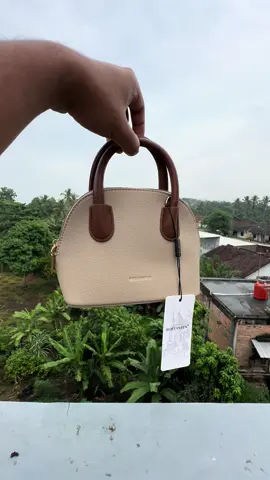 #tasbostanten #tasbranded #tasoriginal #taswanita #taswanita #tascantik #tasmurah #tasmini 
