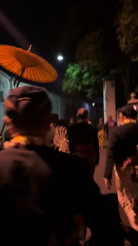 Kirab 1 Suro Keraton Surakarta Hadiningrat