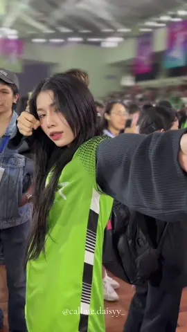 hẹ hẹ hẹ có thể là không bao giờ đổi ốp đt :)))) bây giờ nó thành đặc điểm nhận diện của cô Linh luôn rồi :))))) @LyHan 🖤 #lyhan #tranthaolinh #vieon #vieonallstarchampionship #trending 