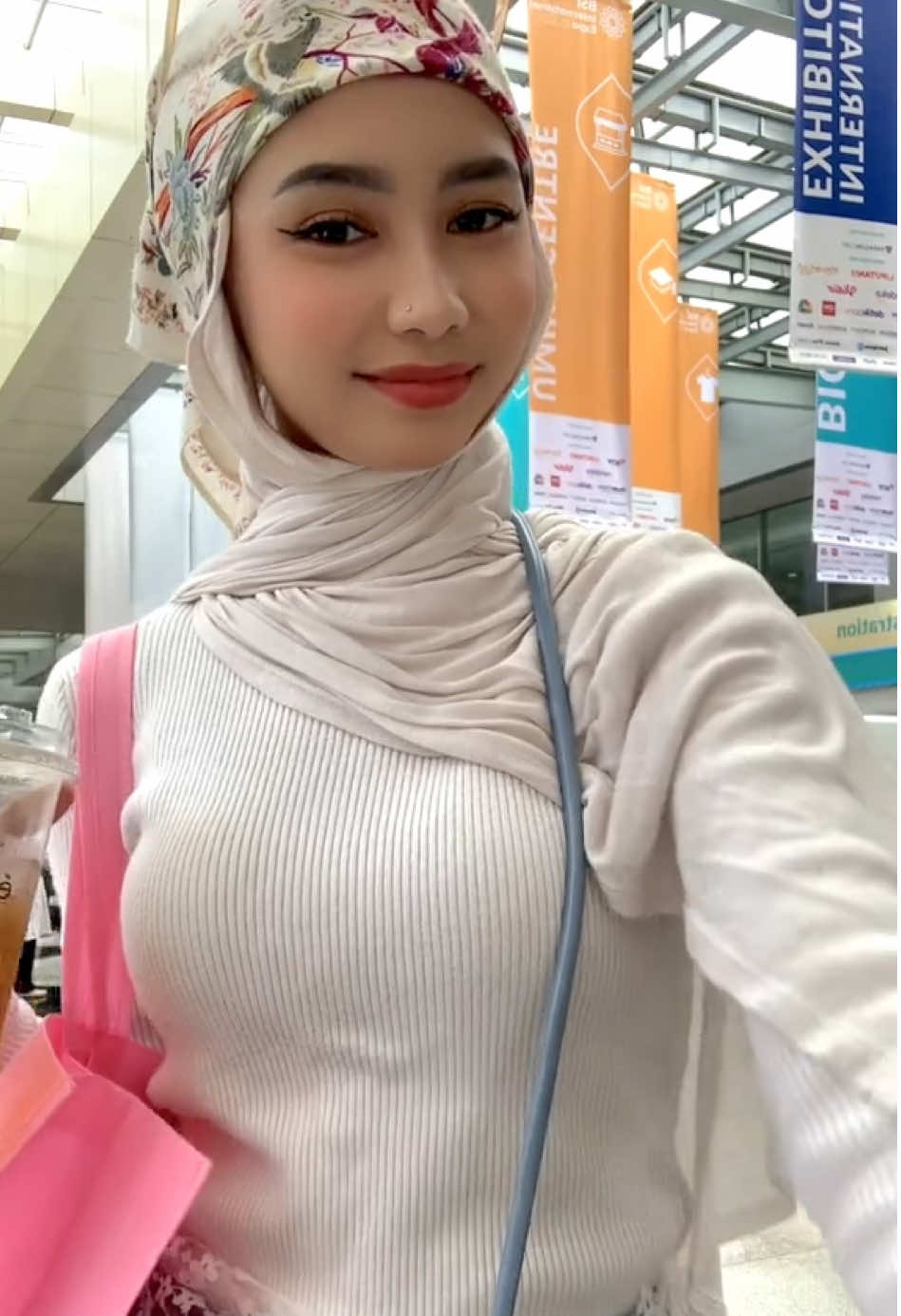 ke glam local lagiii 🙂