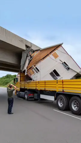 You had one job — deliver the house safely. But the driver miscalculated the height, and the house slammed into a bridge. Now instead of a new home, it’s just debris… someone’s not moving in anytime soon 🥴 #crash #crashed #damage #ai #news #collapse #car #truck #house #driver #bridge #cars #fail