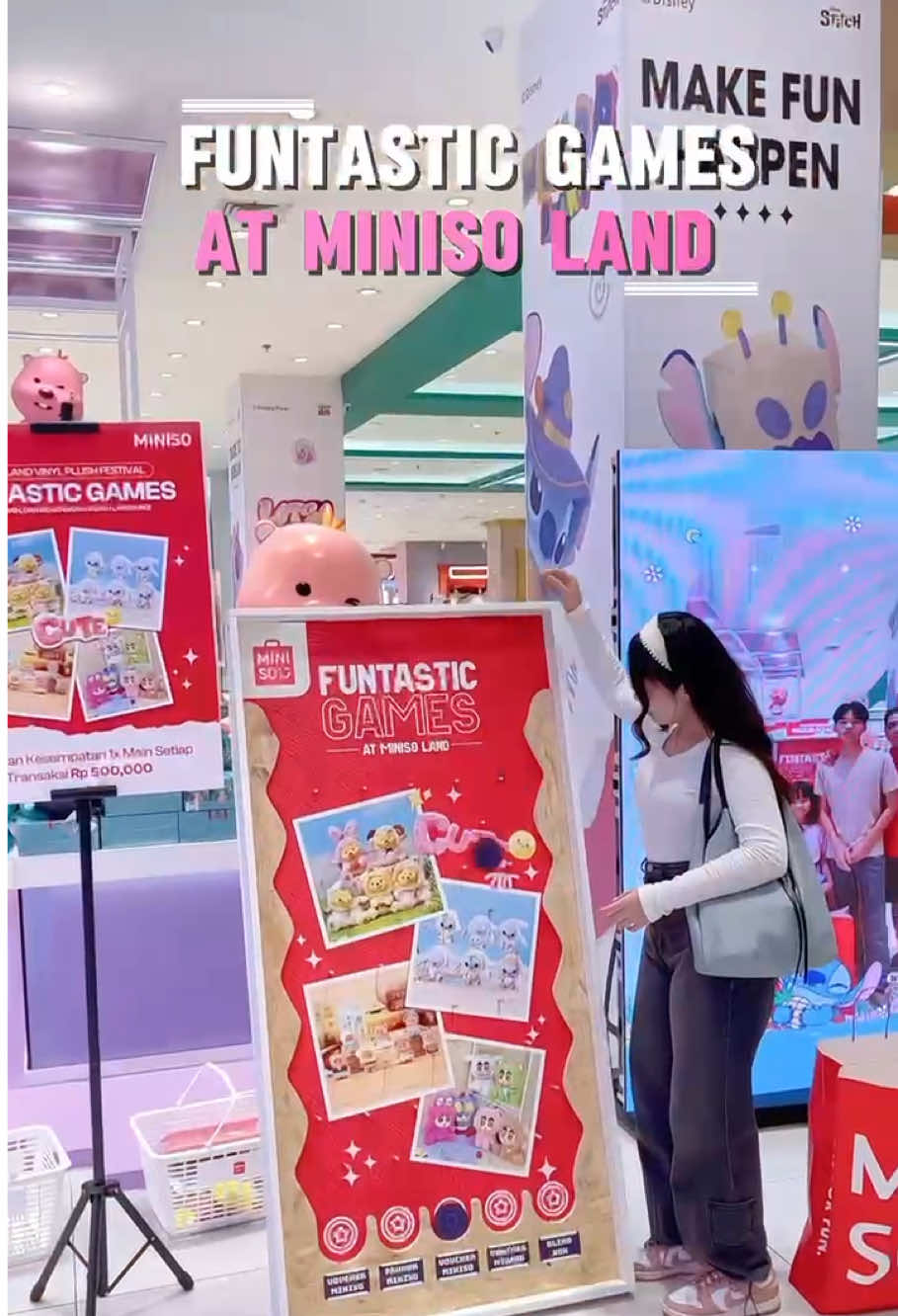 Event Festival Blindbox sudah hadir di Minisoland mulai hari ini! Keseruan apa aja sih yang ada di Event? 🎡 📸 Untuk kamu yang belanja 350RB akan berkesempatan untuk berfoto dan hasilnya akan ditampilkan di LED. Tidak hanya itu, kamu akan mendapatkan hasil cetakan dari foto kamu! 🎯 Untuk kamu yang belanja 500RB akan berkesempatan untuk memainkan Plingko Board Game yang bisa memenangkan hadiah berupa voucher, barang Miniso dan bahkan blindbox! Jangan sampai tertinggal acara exclusive kami! Hanya di Minisoland Central Park kamu bisa merasakan keseruan belanja. Kami tunggu kehadirannya yaaa ~ #miniso #minisoindonesia #minisoidgoodthing #minisoblindbox #minisoland #minisoweekid #event 