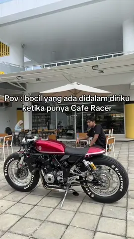Dulu juga cuma bisa liat punya orang🥹 #fyp #kawasaki #caferacersemar #kawasakininja #caferacer #vondutch 
