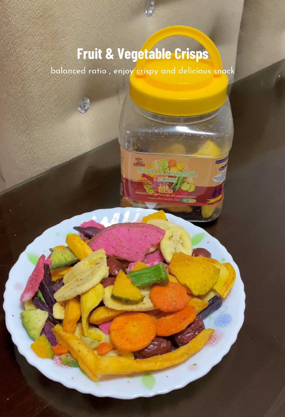 healthy alternative snack u must try! #fruitandvegetablechips #healthysnacksalternative #fruitandvegetablecrisps #snacks #healthychipssnack #driedfruitandveggieschips #driedfruitandvegetablescrisps #healthysnacks 