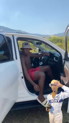 Hhheeeesh🤟🏽 @Mthandeni SK  #zulutiktok #limitededition #maskandi #fypppppppppppppppppppppp #fpy #everyone #content 
