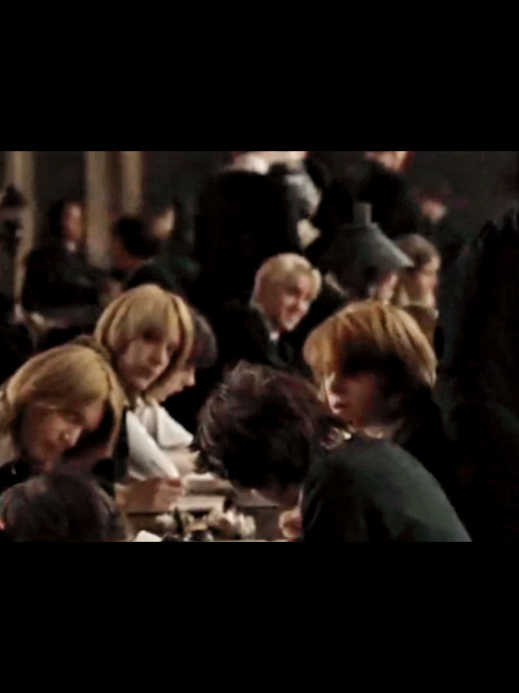 มีคนแอบยิ้มถึงเธอขาจะโดนตีหัวก็ตาม😂😂 #DMHP #dracomalfoy #harrypotter #