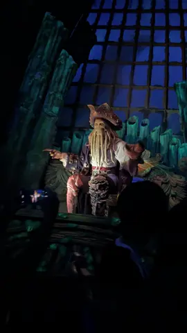 Pirates of the Caribbean: Battle for the Sunken Treasure A must try amusement ride in Shanghai, Disneyland 🇨🇳🐭 #Shanghai #TravelTok #China #Wanderlust #ShanghaiDisneyResort #uploadtodelete #DisneyMagic 