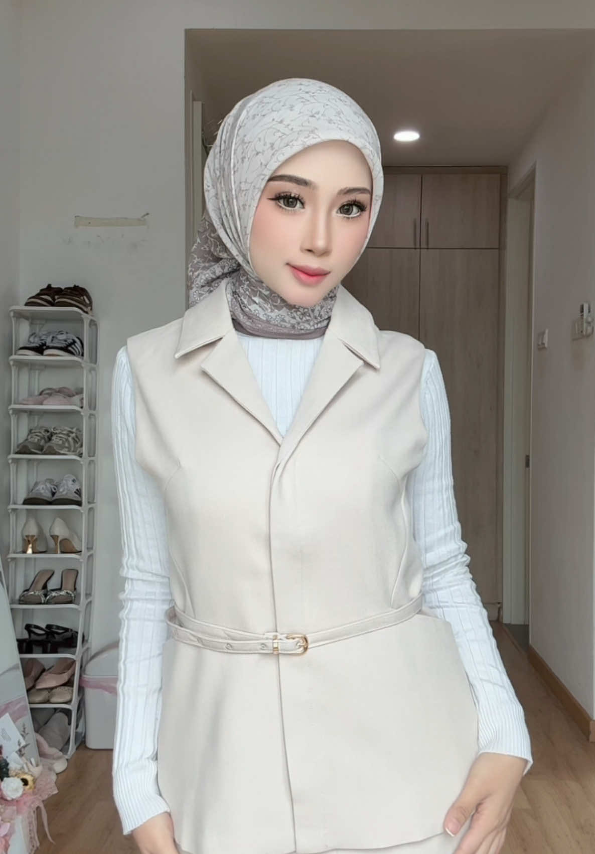 This comfy set from @She_Dazzle release toningt at 9pm ✨ 