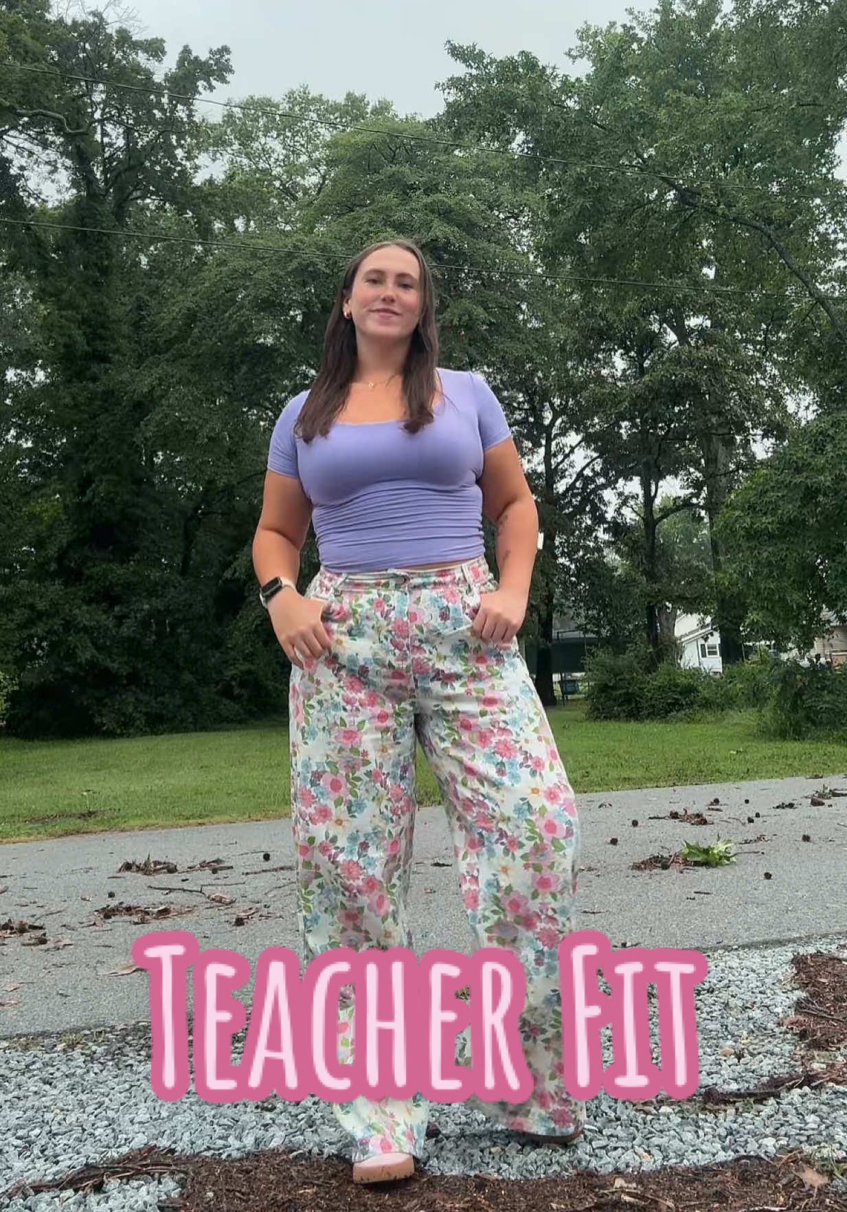 Happy Friyay! As you can see it stormed at my house, i slept through the whole thing lol #OOTD #friyay #fitoftheday #SummerFit #teacher #teacherfit #teacheroutfits 
