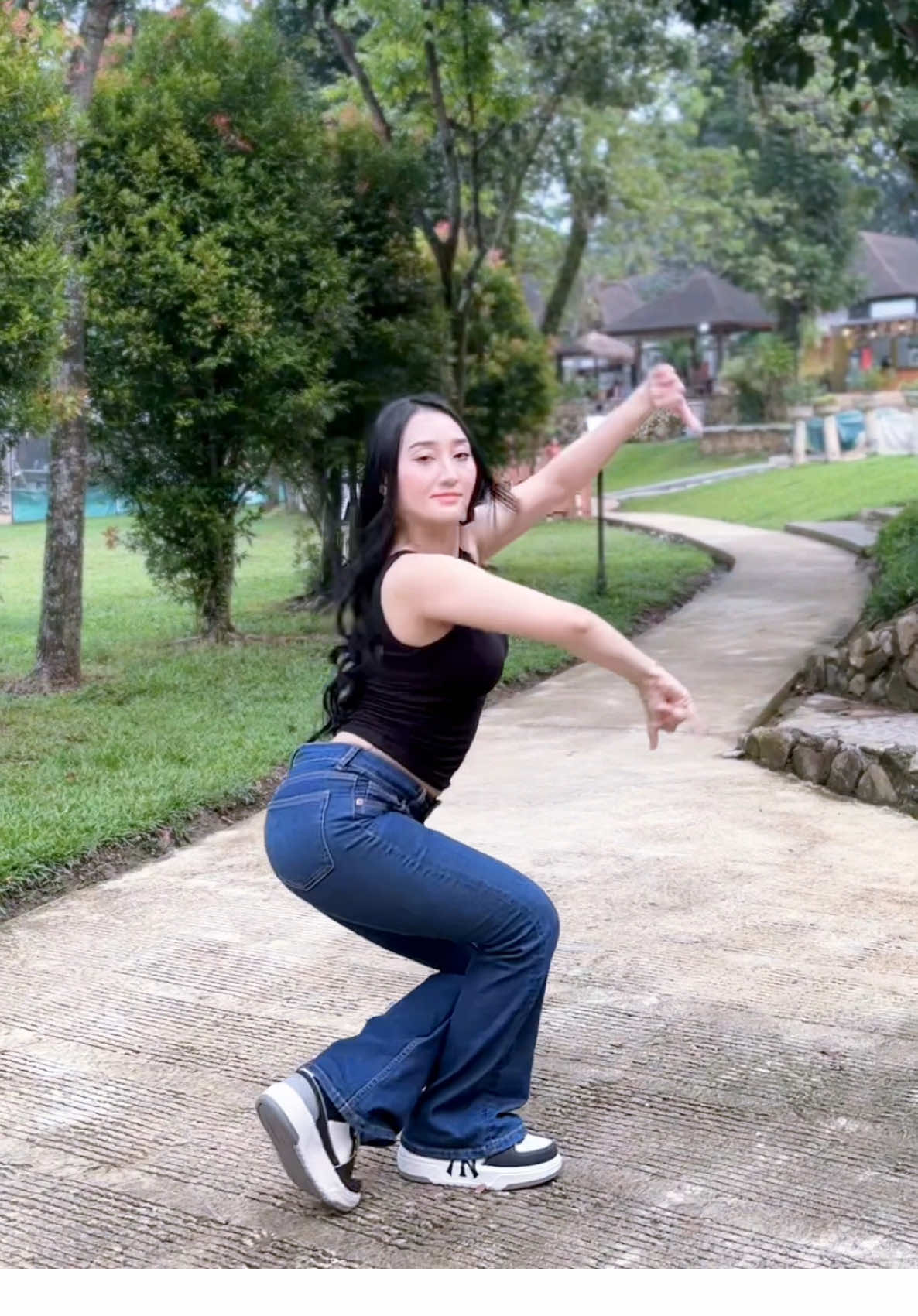 Geolkeun deuiiii 😂 ?? dc by me ya! mau versi fullnya ga ? kalau rame aku buat lagi🤣