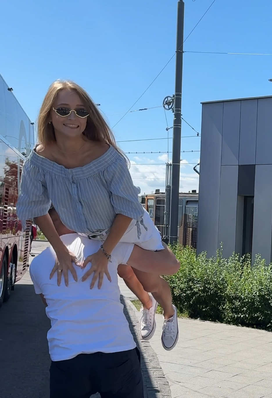 Трішки бекстейджу зі зйомок 🎥 Чекайте на новенькі відео 💙