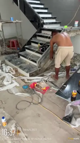 2 hôm nữa lại có siêu phẩm 