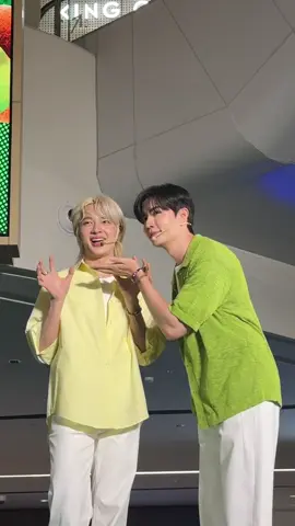 #บันเทิงtiktok #zeenunew #ซีนุนิว #ซีพฤกษ์ #นุนิวชวรินทร์ 