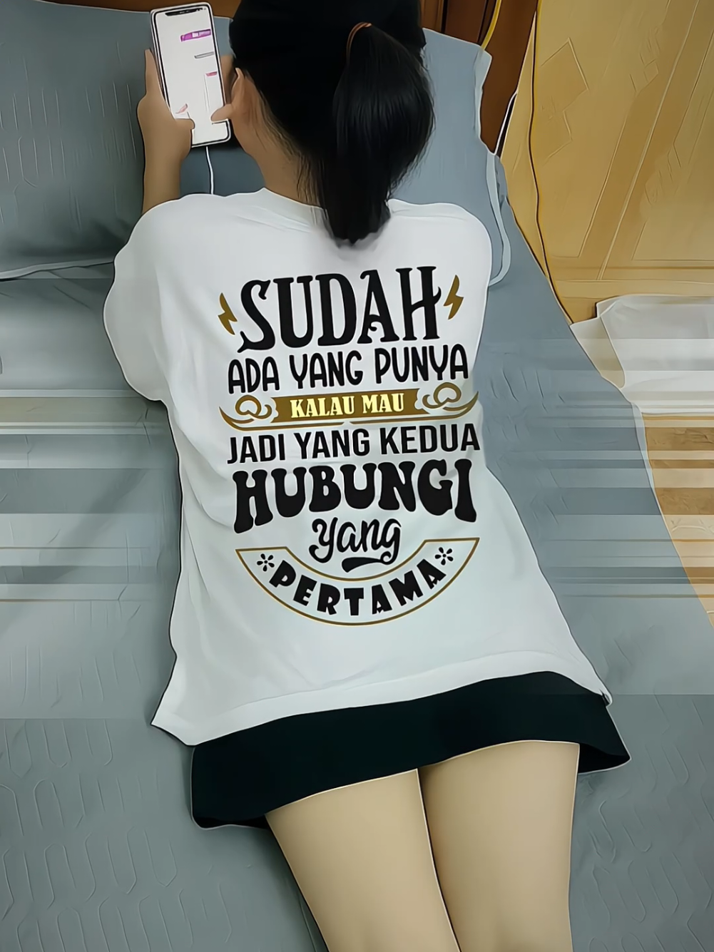 sudah ada yang punya!  • • #fypシ #kaos #buruanchekout #kaoskatakata #kaosdistro #kaoskeren #sindirankeras #katakata 