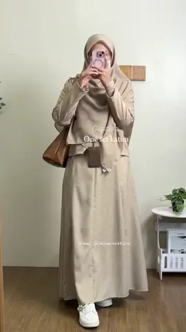 Suka banget sama one set nya 😍 #setelnwanita #setelanrok #onesetwanita #outfitngantor #onesetkekinian 