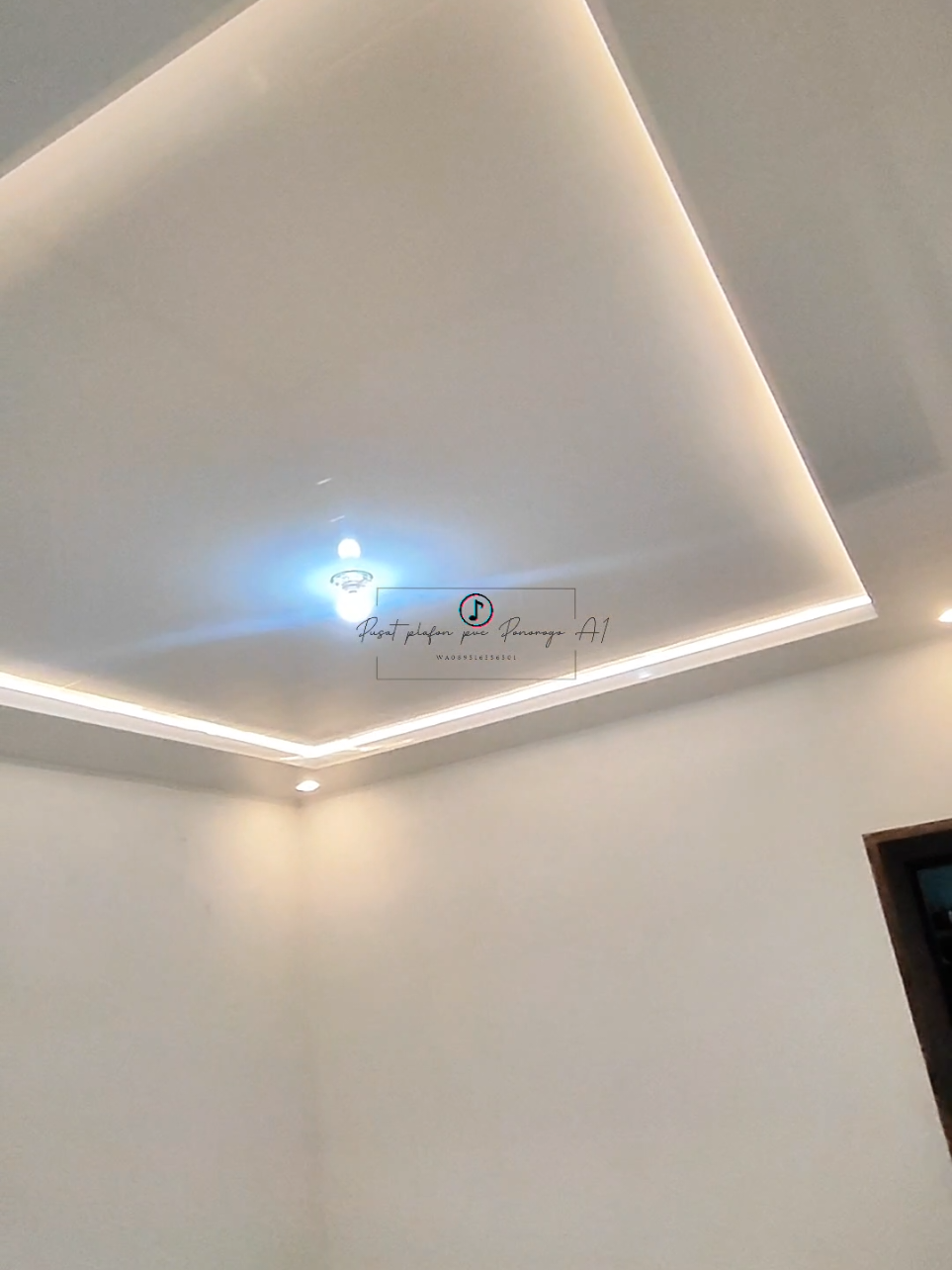 #CapCut pemasangan plafon PVC model minimalis simpel elegan warna full putih polos  cocok untuk ruang tamu dan ruang tv  #plafonpvcminimalis  #distributorplafon  #plafonaesthetic  #fyp  #plafonpvcponorogo  #fypppppppppppppppppppppp  #ponorogo24jam  #plafonpvcponorogo  #plafonklasik  #tkitaiwanindonesia🇹🇼🇲🇨  #tkijepang🇯🇵  #tkikorea🇰🇷🇮🇩  #tkisingapura🇮🇩🇸🇬  #tkitaiwan🇹🇼  #ponorogo24jam 