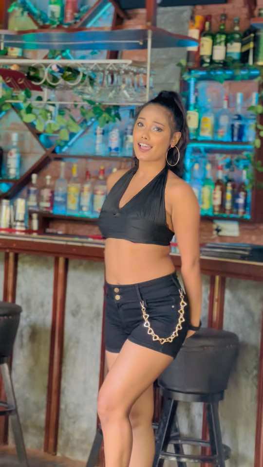 හිත දූර ඈත යනවා😍DC:@Oshan Liyanage#hanashafa #foryou #viral #one #fyp #fyppppppppppppppppppppppp #dancing #tiktok #viralvideo #foryoupage#oshanliyanagedance #hana #hanashafa 