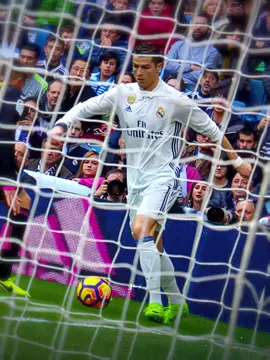 Ronaldo smooth 🤩🔥 #futbol #cristianoronaldo #viral_video #fyp #Summer #edit 