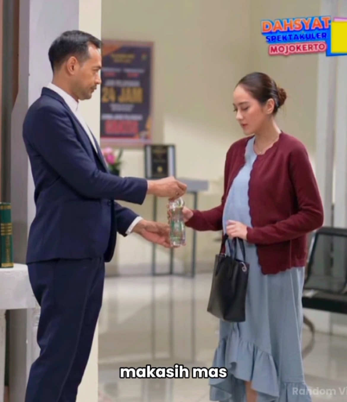 akhirnya ada momen gemesin lagi nih couple ardito😆💘 #ariana #dito #praditokarna #ardito #salshabillaadriani #okaantara #tebaranhati #rcti #fyp 