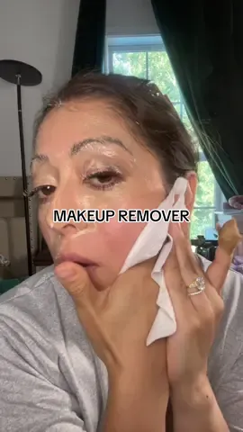 This is a very hydrating makeup remover! Can also be used under makeup and so much more @Embryolisse USA #makeupremover #skincare #tiktokshopsummerturnup #TikTokShopCreatorPicks #dealsforyoudays 