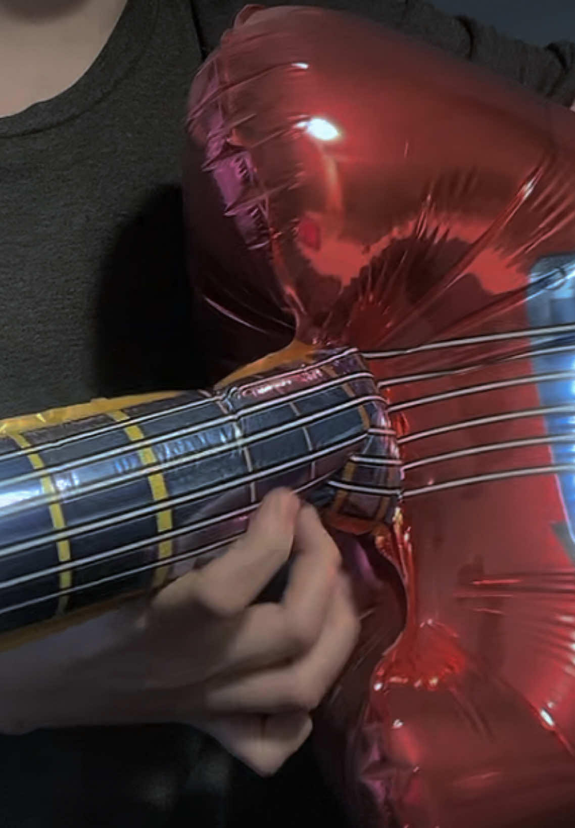 Yes I know I’m cool #fyp #electricguitarcover #guitartok #amazing #professional 