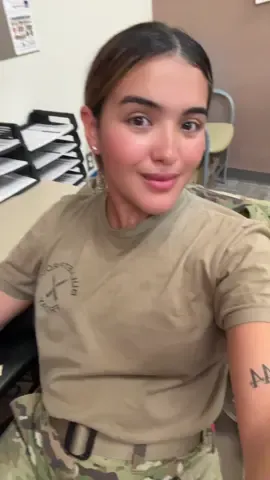 Con mucho love❤️ #military 