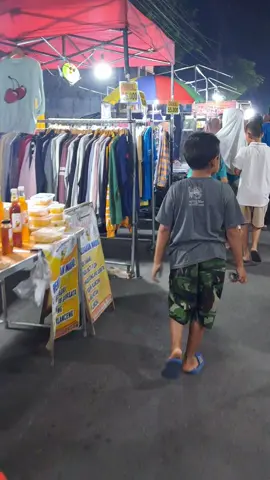 Mentahan video polsek Krian bersholawat,,  Dah kayak pasar malam aja nih,, Ambil aja buat prank,, #mentahan #jumatberkah #sholawat #pengajian #mentahanvideo #videoviral #videomentahan #prank 